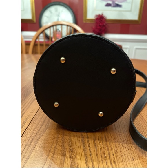 NWOT Straw Cylinder Black and Tan Crossbody Purse - Picture 4 of 5